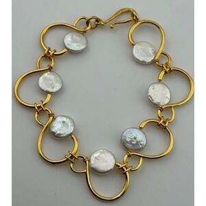 Metropolitan Museum of Art MMA BMCo Signed Coin Pearl Gold Tone Bracelet